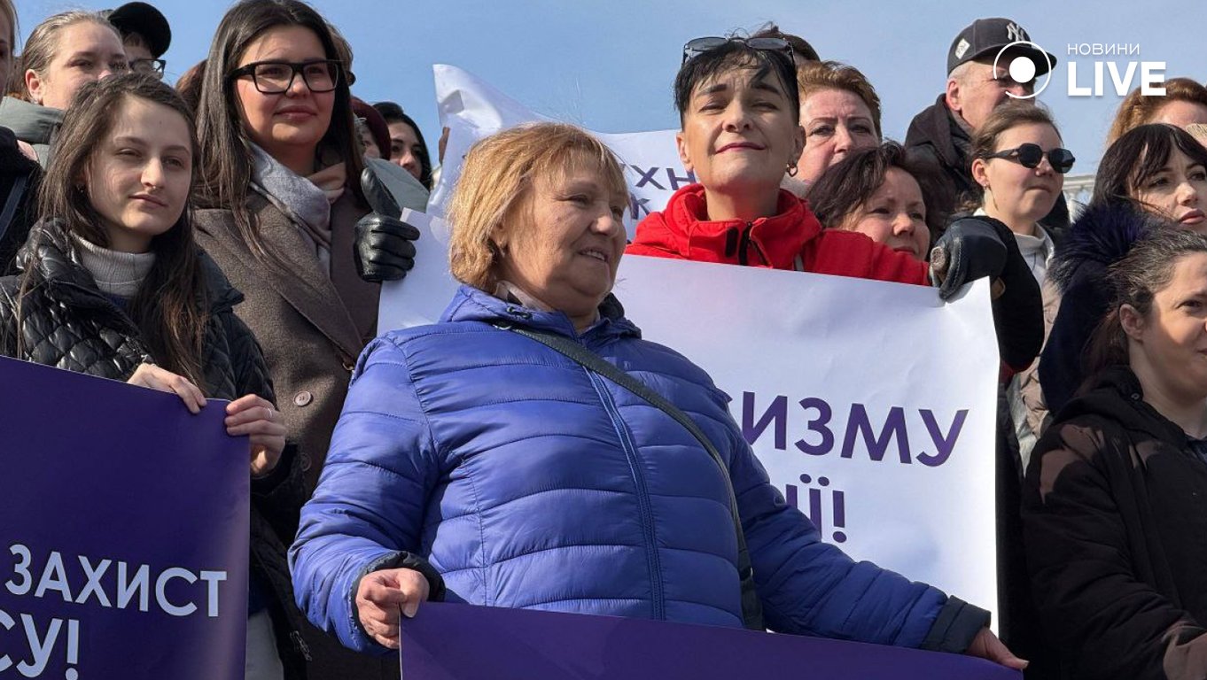 Марш за права жінок в Одесі