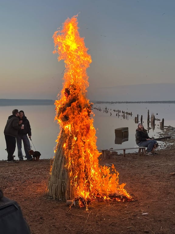 Люди на березі Куяльника