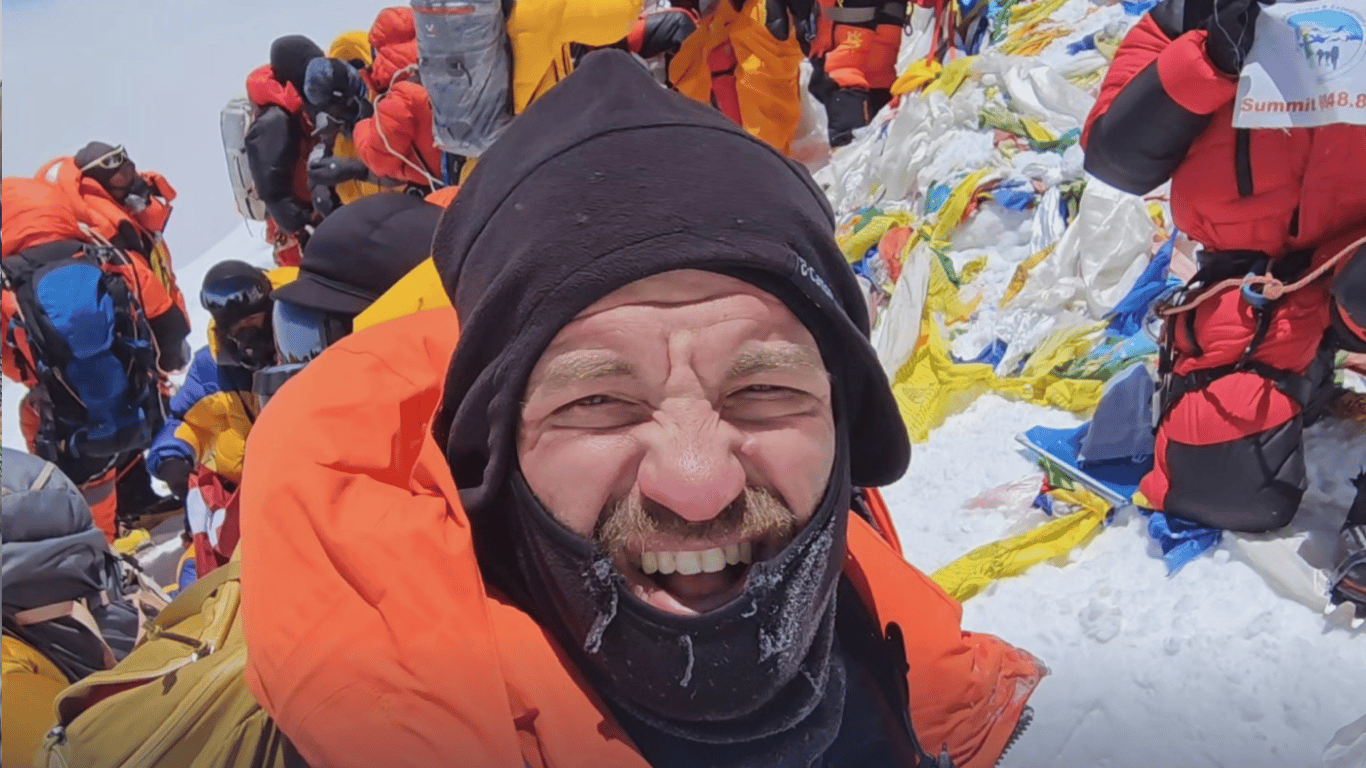 Одеський гід-альпініст підкорив Еверест