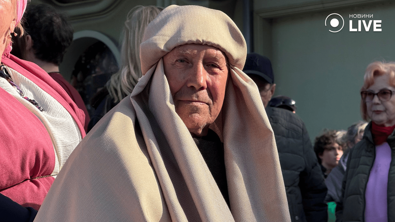 У ролях — як досвідчені учасники, так і новачки