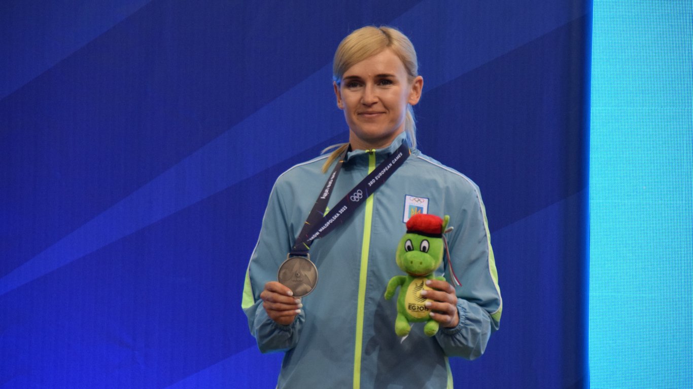 Серегина взяла серебро по карате на Европейских играх, Заплитный стал чемпионом