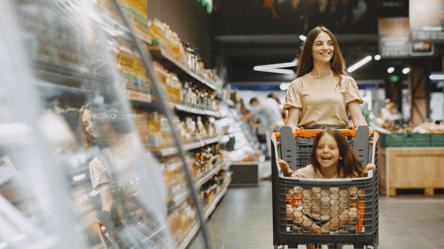 Українка зізналася, скільки витрачає в Греції на місяць - 285x160