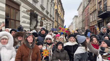 Во Львове состоялось 20-е шествие звездочетов — фоторепортаж - 290x166