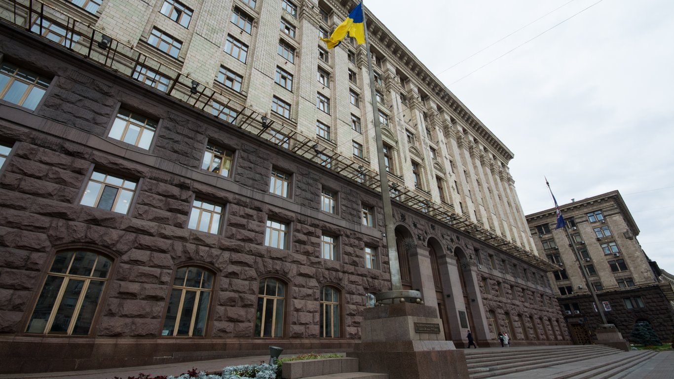 В Киевсовете хотят объявить недоверие всем председателям РГА