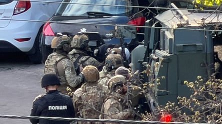 Мали стріляти на ураження: Вигівський висловився про поліцейських в Києві - 290x166