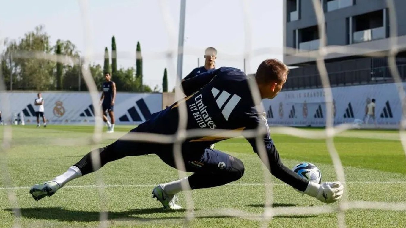 Андрій Лунін