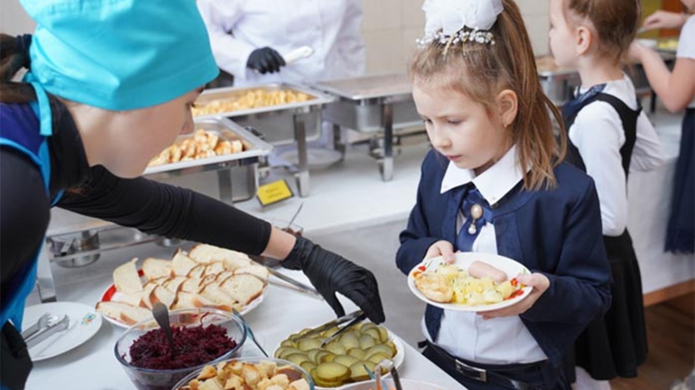 Как будут кормить одесских школьников в условиях блекаута