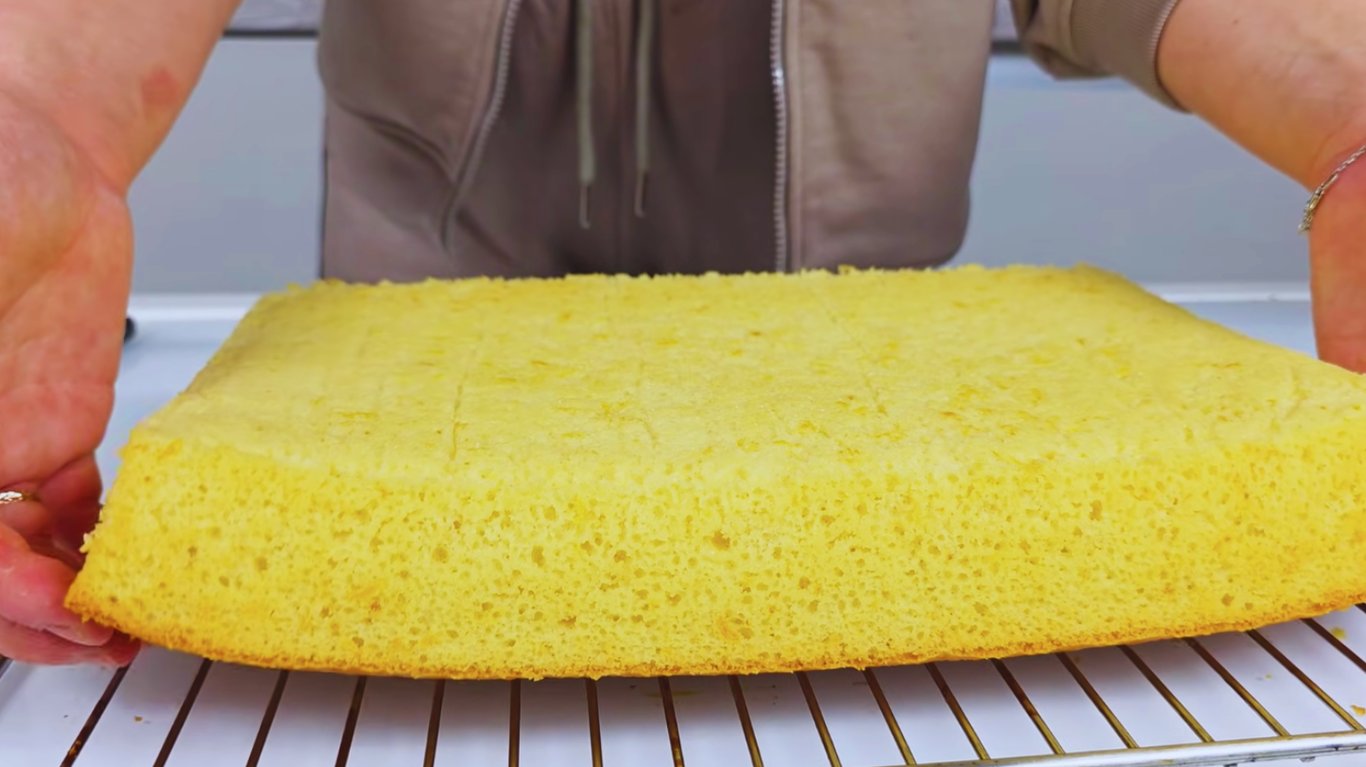 лимонний торт з кремом