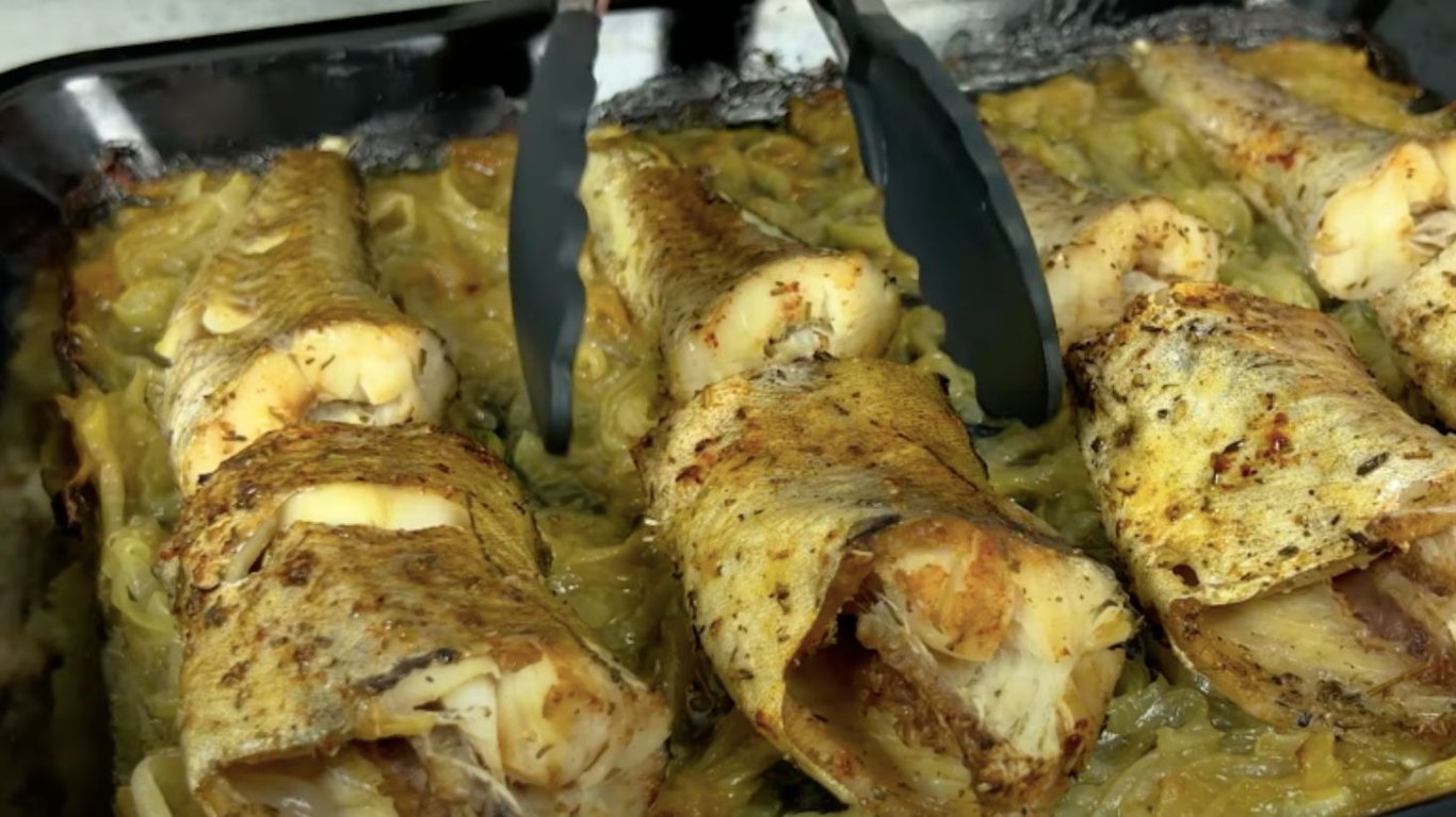 як смачно приготувати рибу у духовці