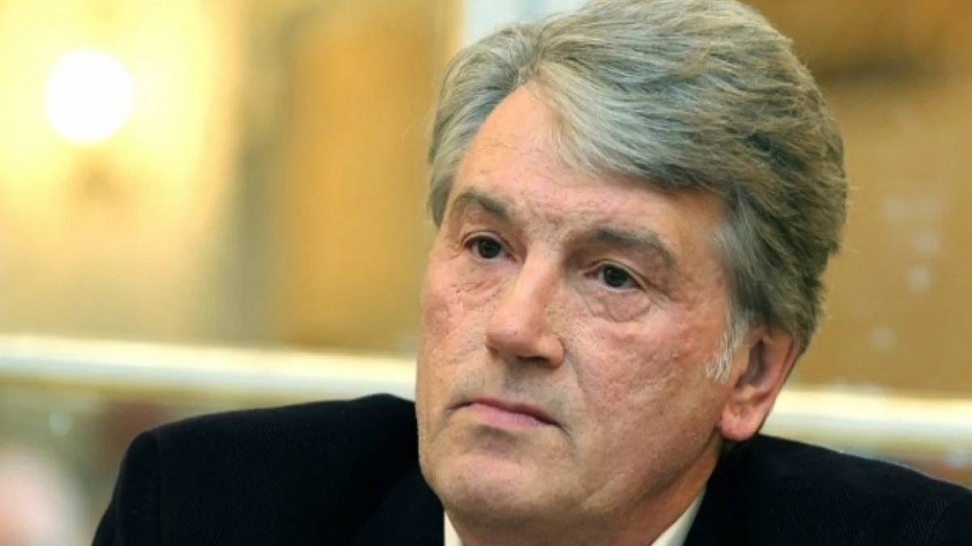 Мені соромно, — Ющенко підтримав Фаріон у мовному скандалі
