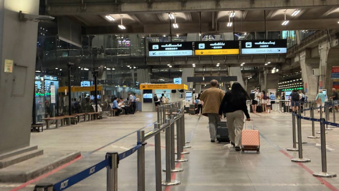 Путешествие самолетом: какой чемодан лучше всего выбирать путешественникам