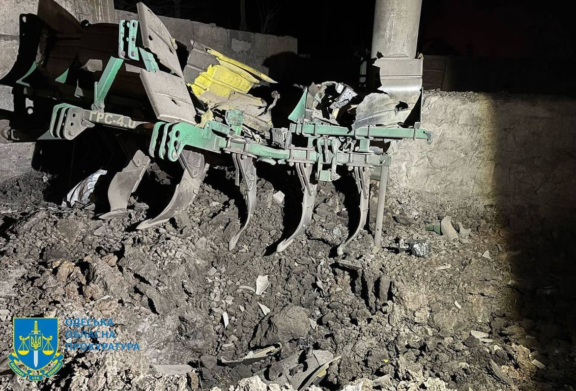 Ракетний удар по Одещині — рятувальники показали наслідки - фото 2