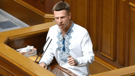 Нардеп пояснив недоречність концертів після масованих атак - 285x160