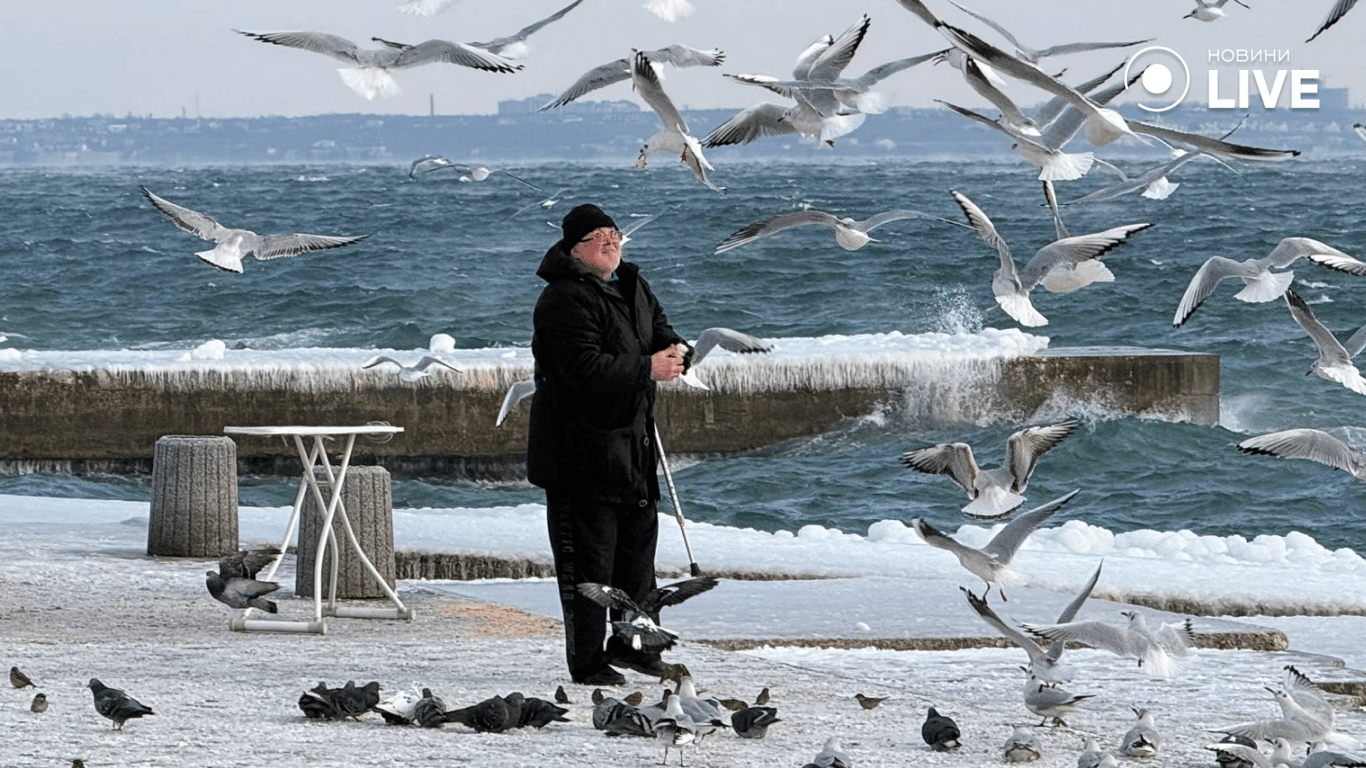 Чоловік на пляжі