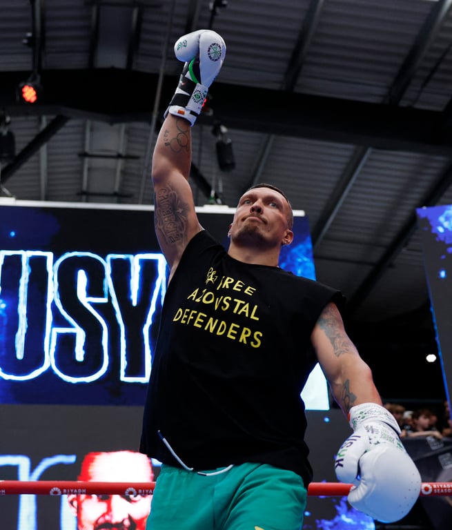 Александр Усик