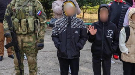 Россияне запугивают подростков на оккупированной территории Херсонской области - 285x160