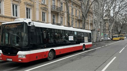 В Одесі запустили ще один соціальний автобус — який маршрут - 285x160