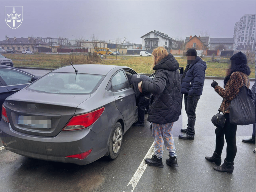 Викрито схему відмивання 570 млн гривень із оборонних контрактів - фото 2