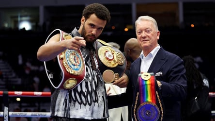 Итаума нокаутировал Уайта в первом раунде — Усик следующий - 285x160