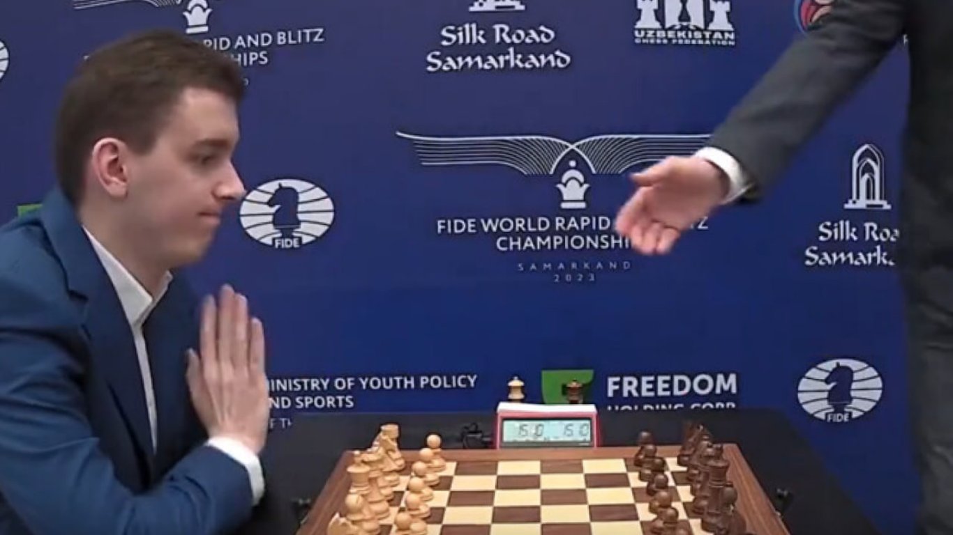 Шахіст з Польщі відмовився потиснути руку російському супернику