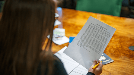 Свекровь или невестка: кто получит квартиру, которую муж купил до брака - 285x160