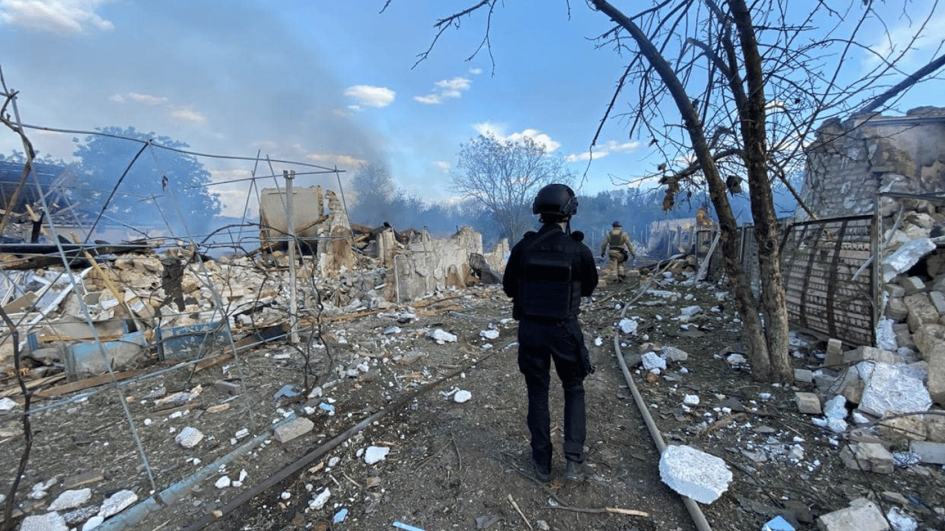 Оккупанты впервые сбросили на Харьковскую область переделанную ФАБ-1500 — погибла женщина
