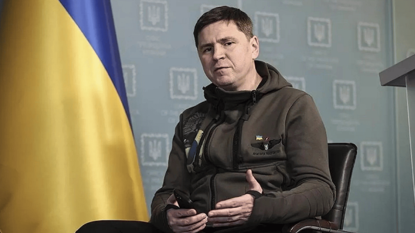 Подоляк розповів, якими ракетами окупанти обстріляли Харків