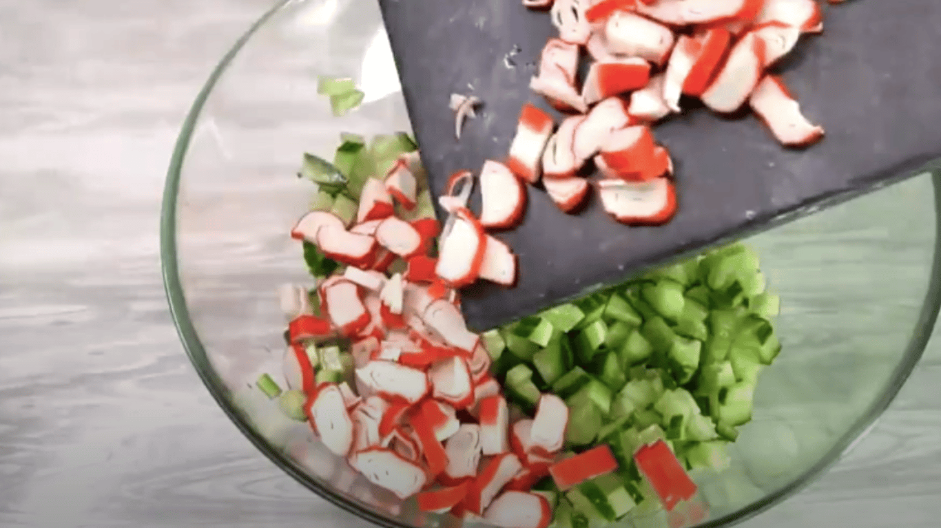 рецепт салата з крабовими паличками