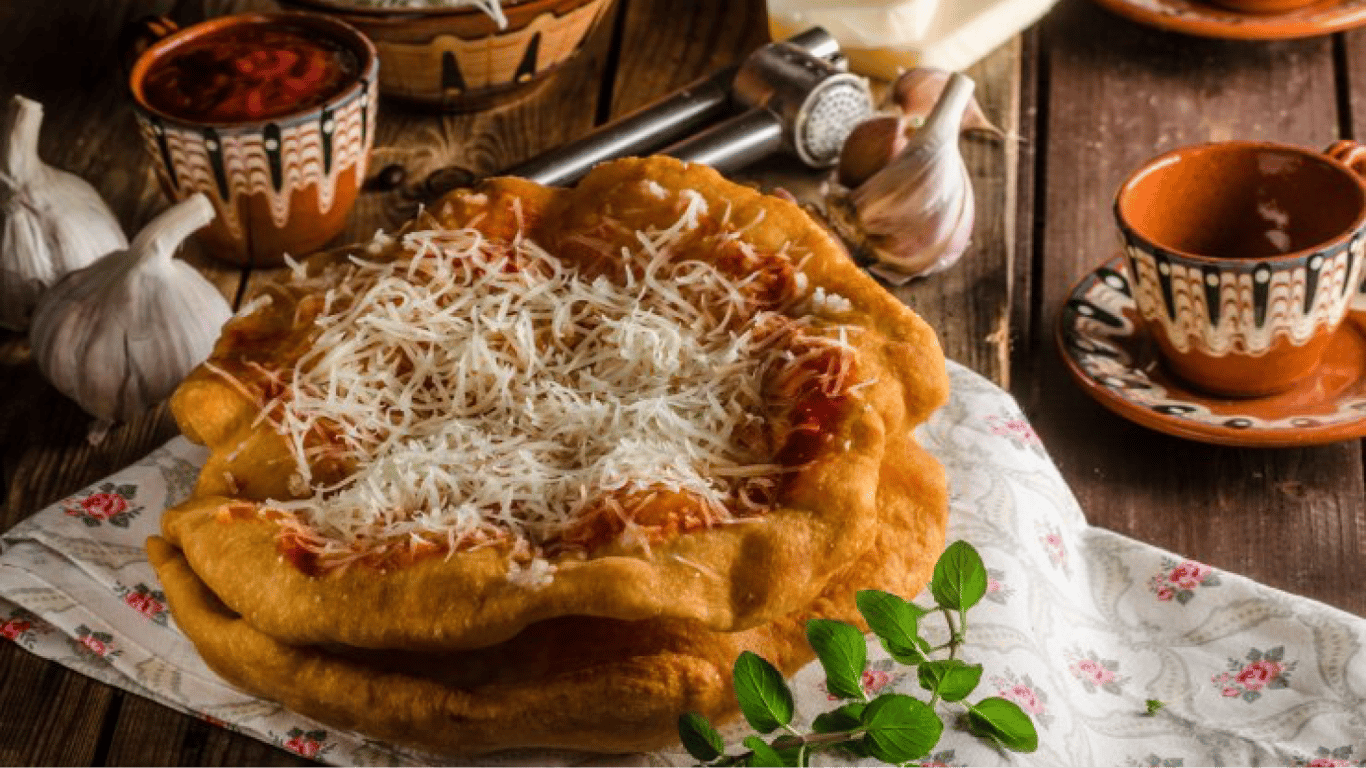 Рецепт лангоша по-закарпатски — как приготовить украинское блюдо, вкуснее пиццы