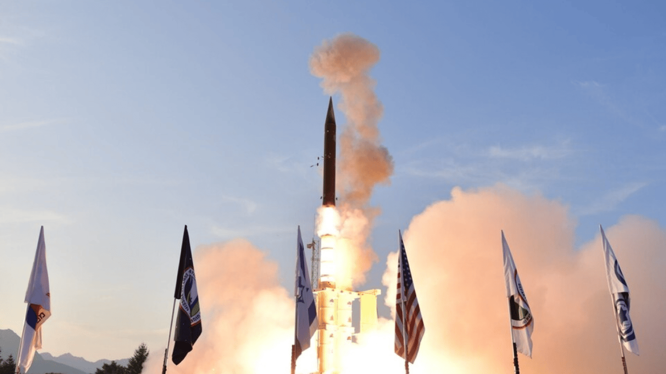 Израиль впервые в истории сбил баллистическую ракету в космосе, — СМИ