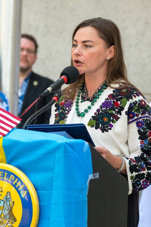 ірина мазур консул