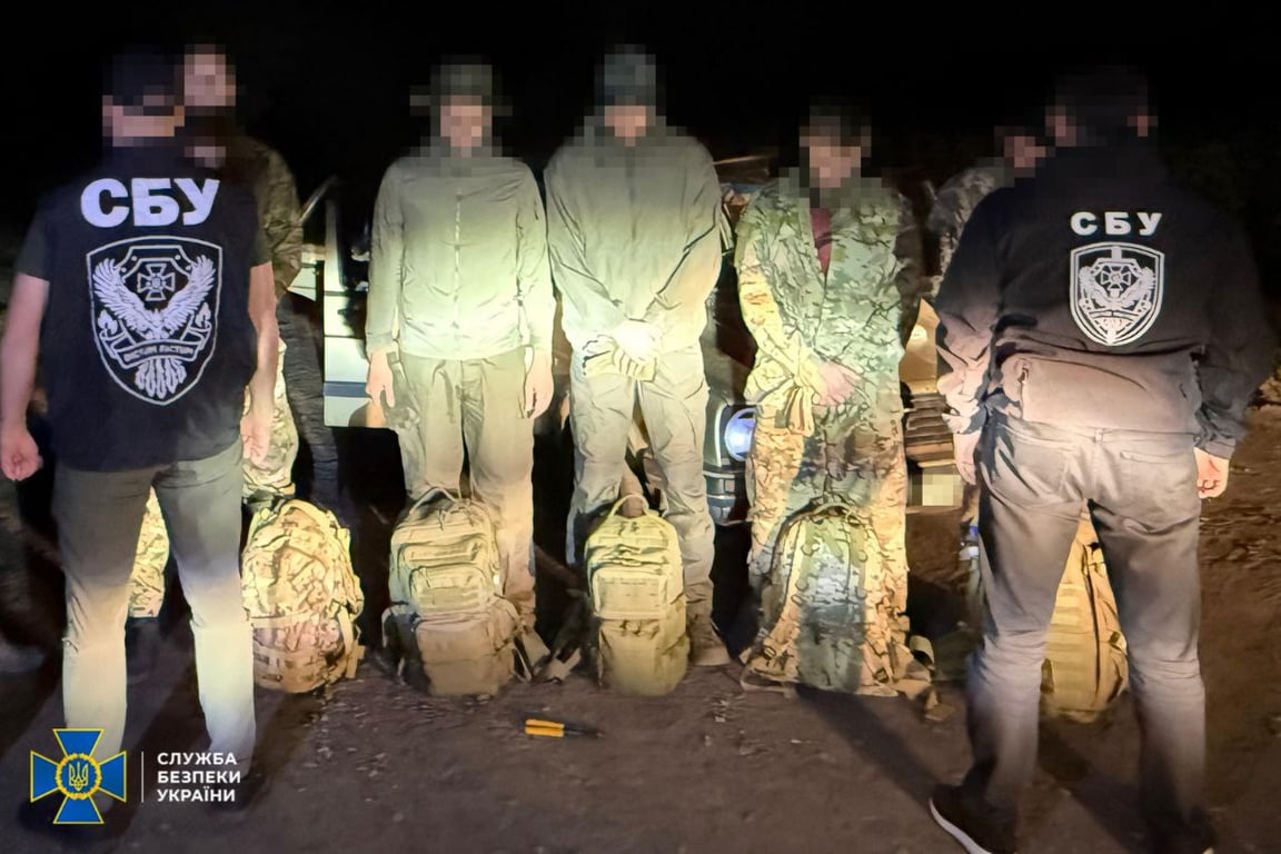 Затримання фігурантів, які організували схеми для ухилянтів