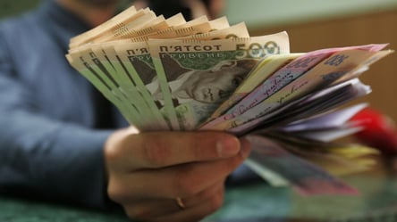 За які фінансові операції можна сісти у в'язницю — деталі - 285x160