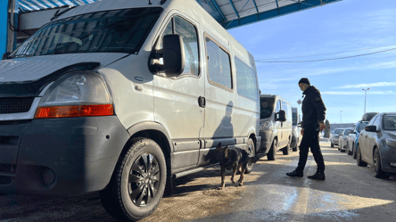 Местами есть скопление авто — очереди на границе Украины - 290x160