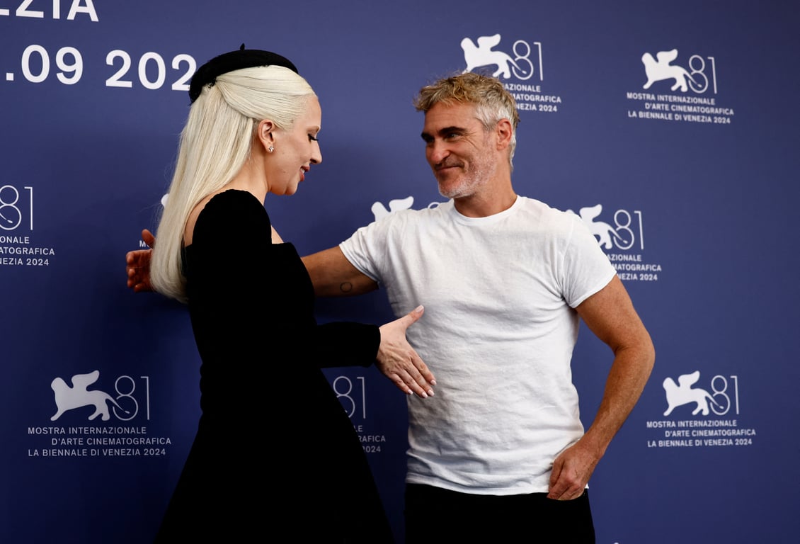 Хоакін Фенікс вражений схудлою фігурою Леді Гаги у "Джокер 2" - фото 1