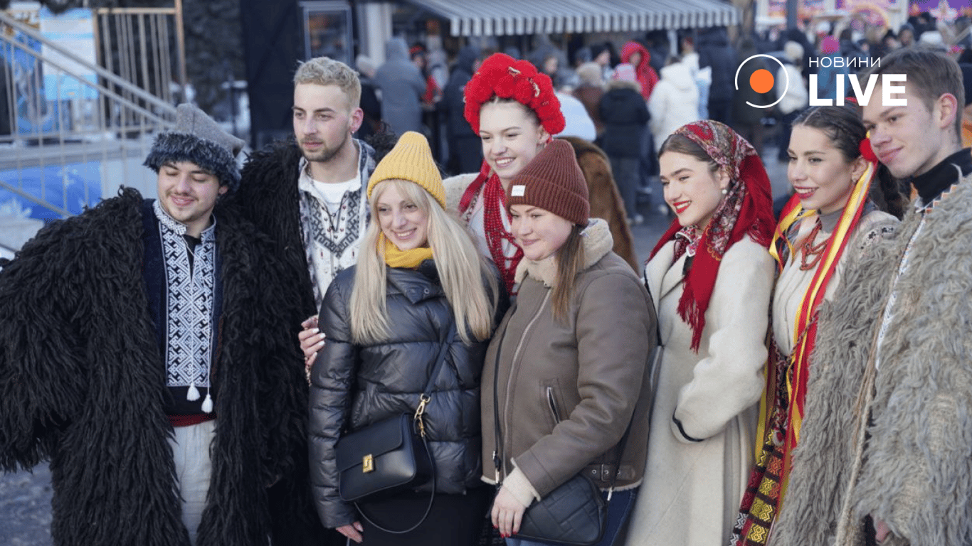 Як кияни святкують Масницю на ВДНГ 21 лютого