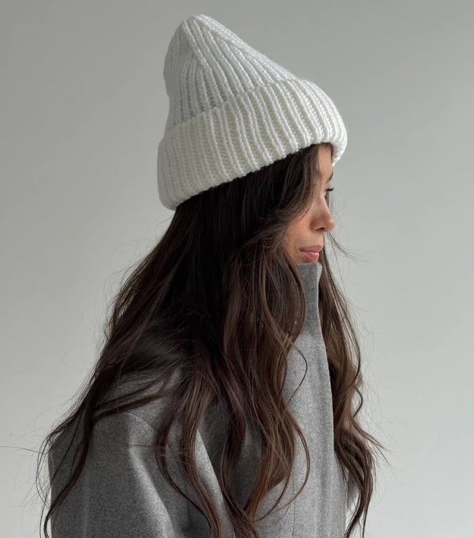 В яких відтінках обрати шапку на зиму