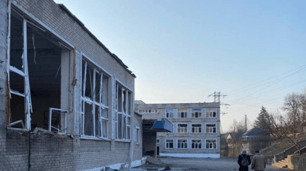 В Ізюмі на Харківщині вночі лунали вибухи — прокурори показали наслідки атаки - 290x166