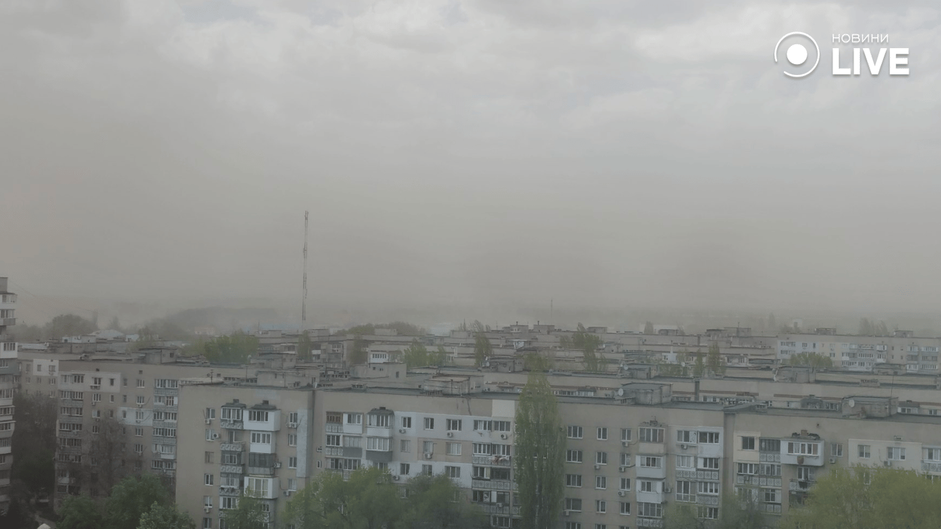 Пилова буря накрила центр Одеси