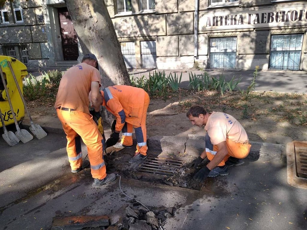 Ремонтные работы по дорогам Одессы. Фото: КП "Городские дороги"