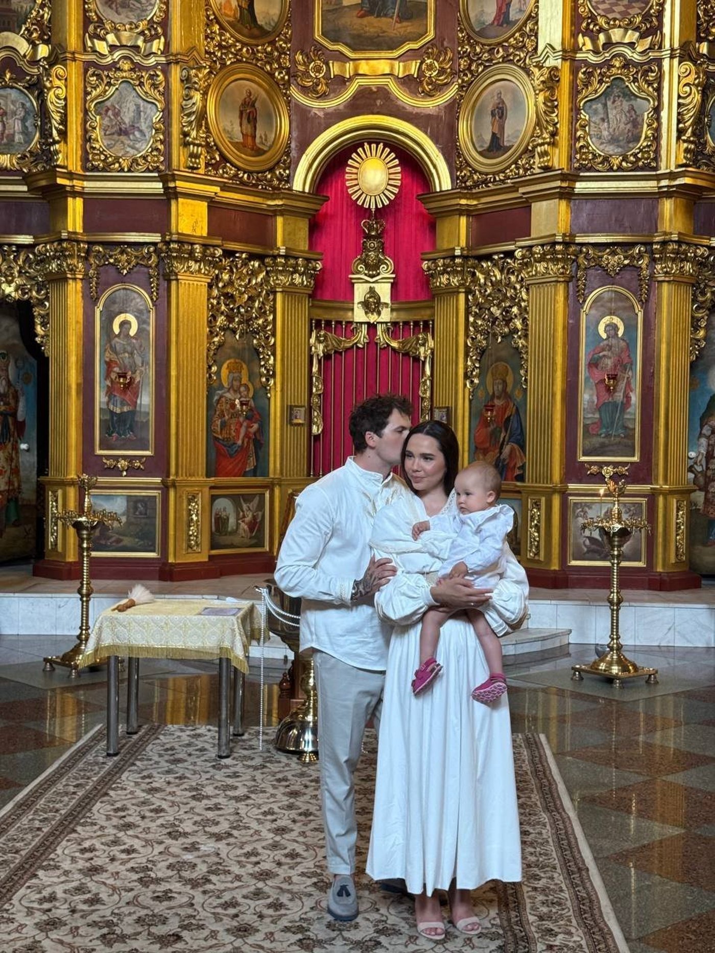 Євген Кот і Наталія Татарінцева похрестили доньку - фото