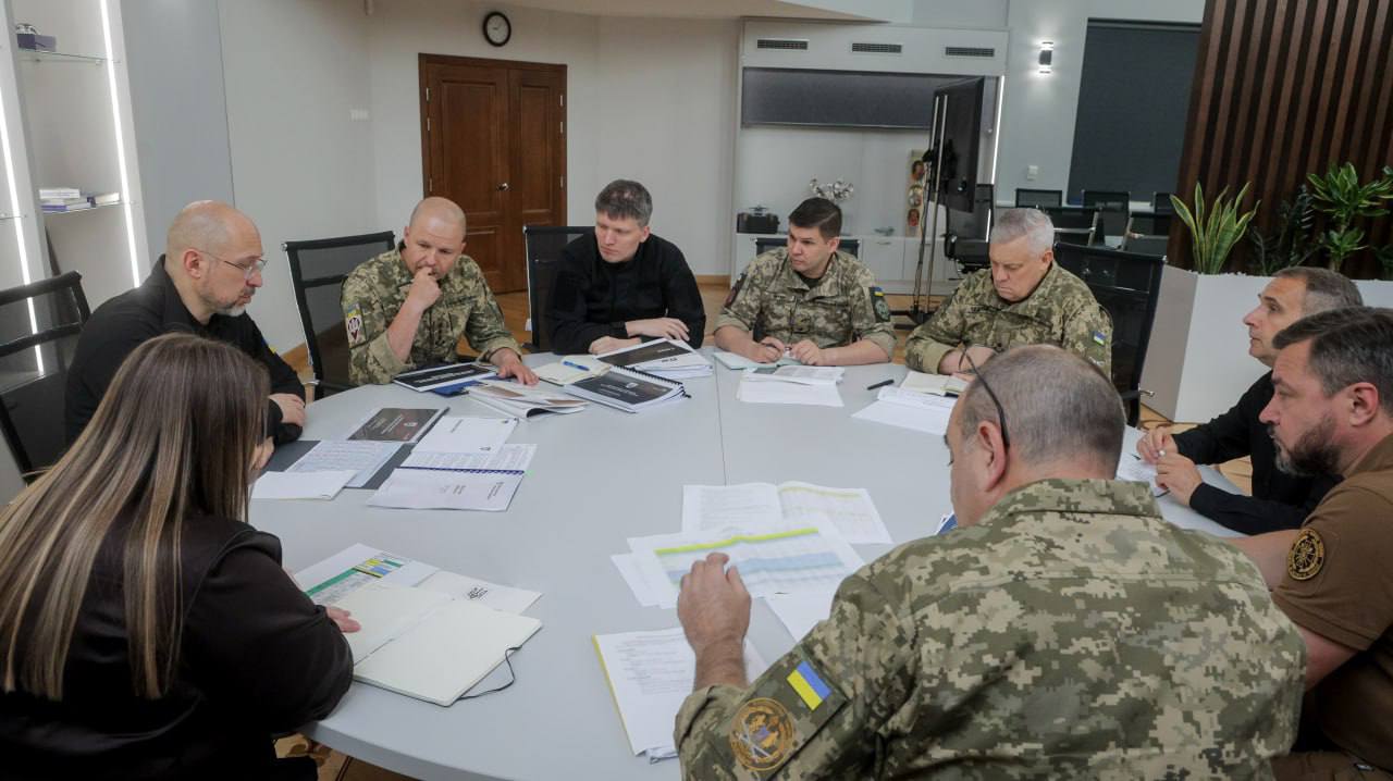 Перша нарада Денис Шмигаля на посаді міністра оборони - фото