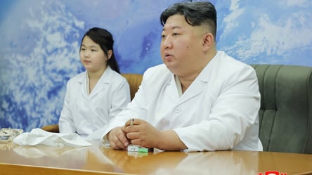 Ким Чен Ын страдает от бессонницы: шпионы обнаружили две его зависимости - 285x160