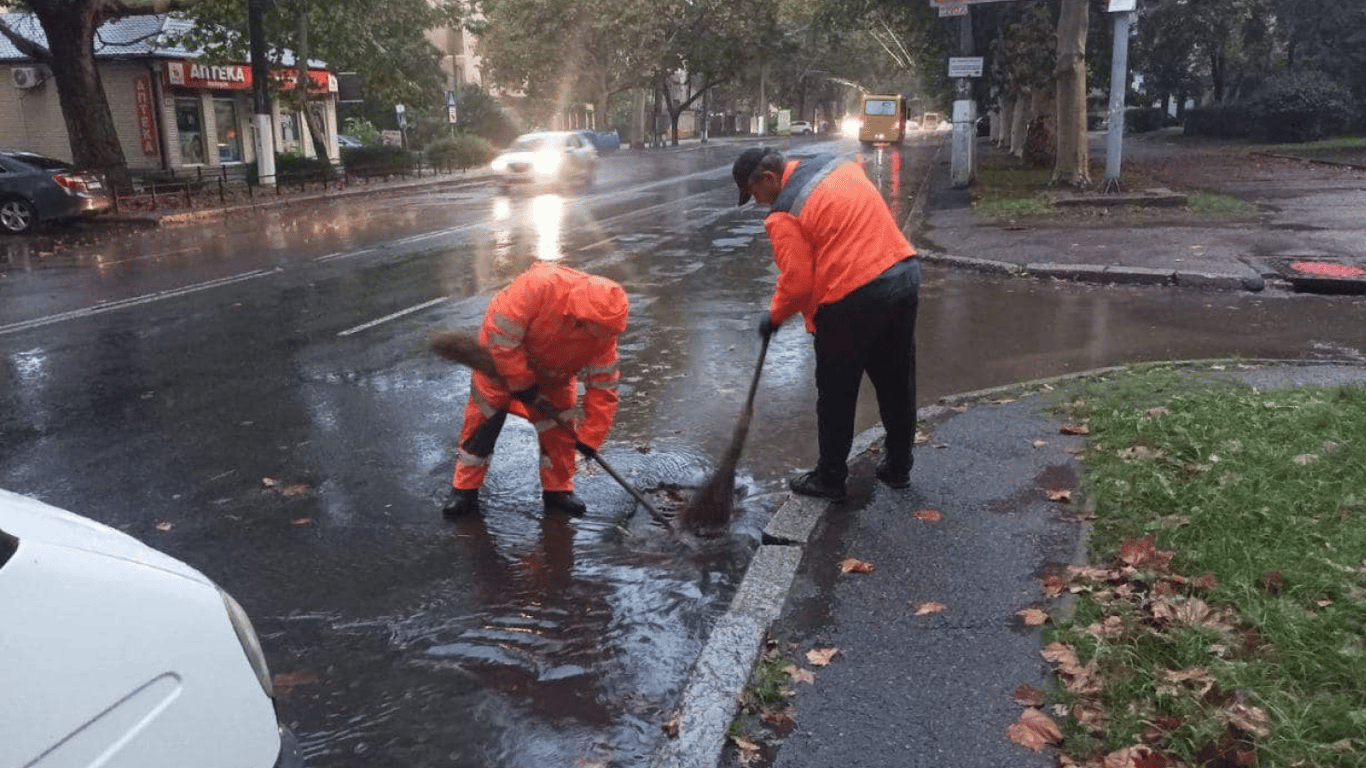 Улицы пошли под воду — Одессу снова затопило, фото - фото 2