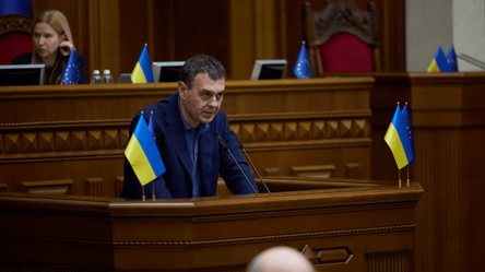 Гетманцев заявив, що країна на грані фінансової катастрофи - 285x160