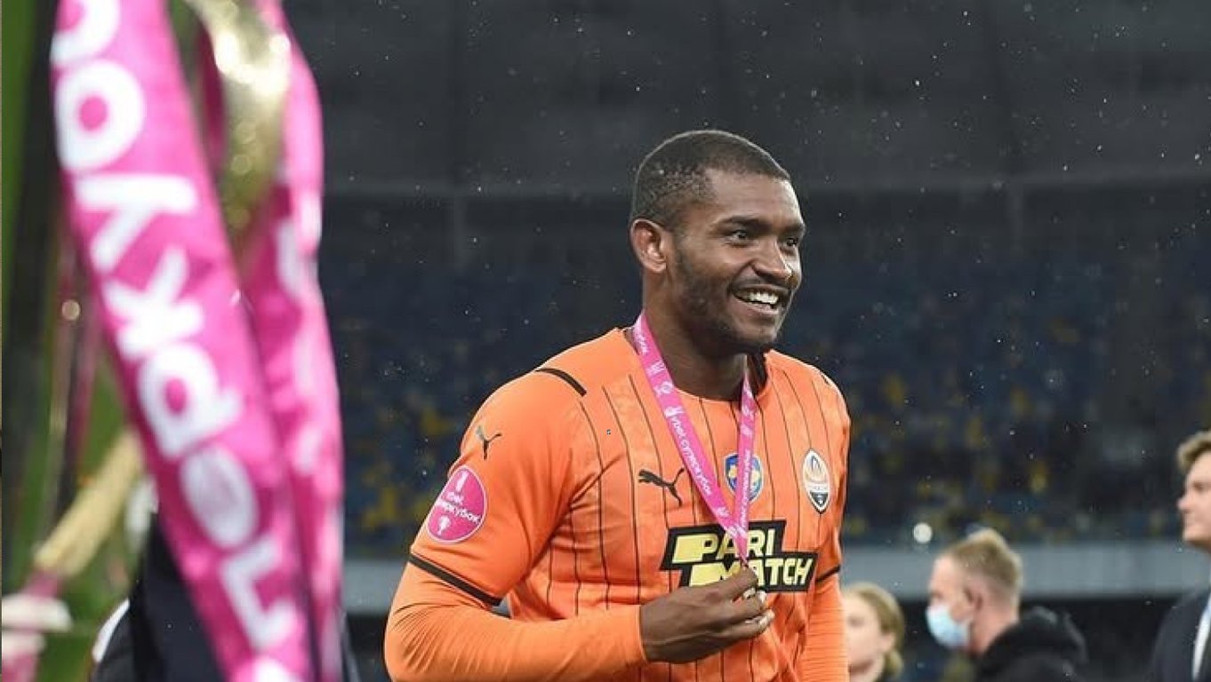 Марлон Сантос