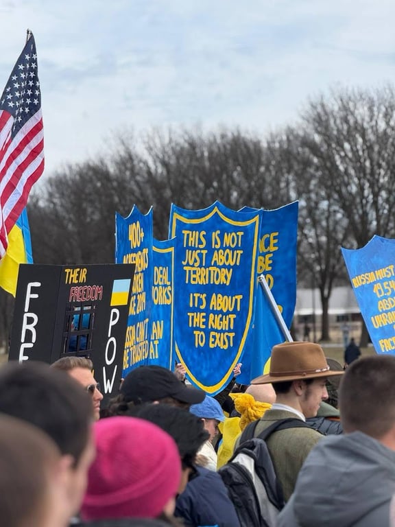 Акція на підтримку українців у Вашингтоні