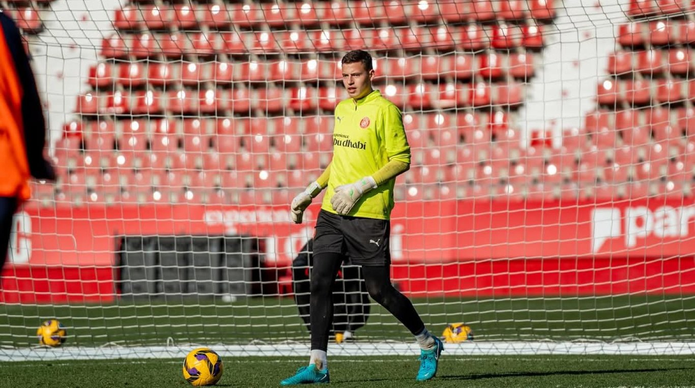 Владислав Крапивцов