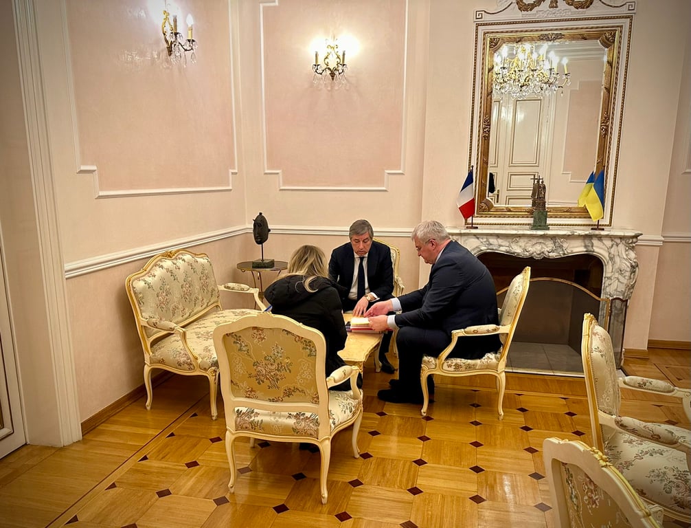 Сибіга здійснив робочий візит до Парижа - мета