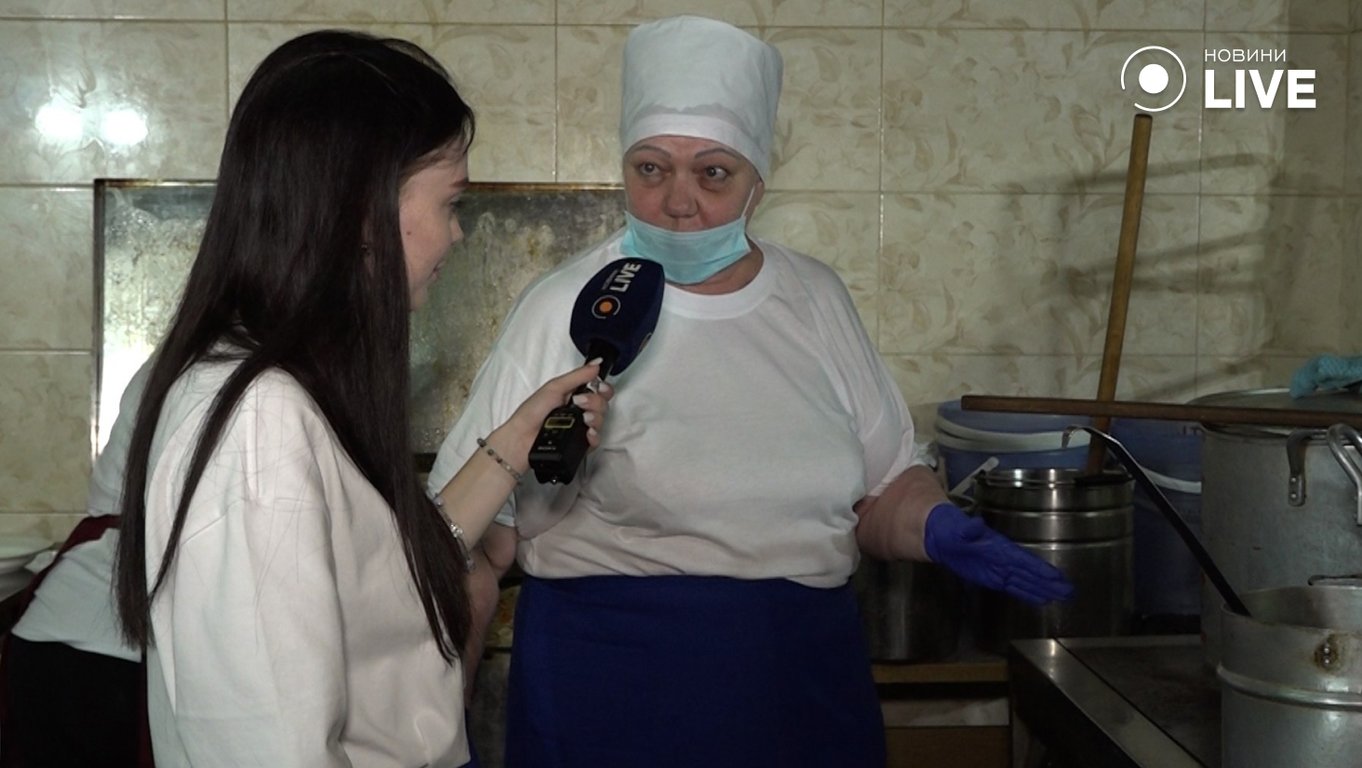 У Харкові роздають безкоштовні обіди